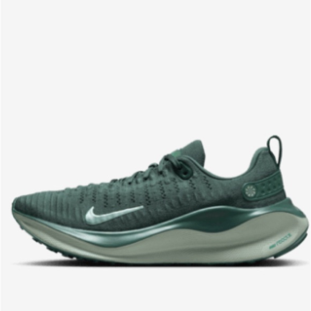 LIKE NEW Women’s Nike Jade Green InfinityRN 4 Flyknit Sneakers (fits like 9.5)